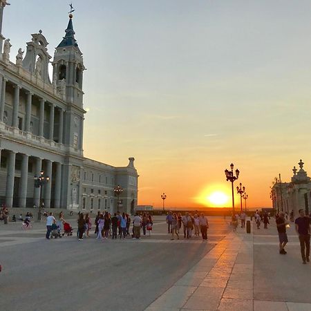 Latina Palace مدريد المظهر الخارجي الصورة