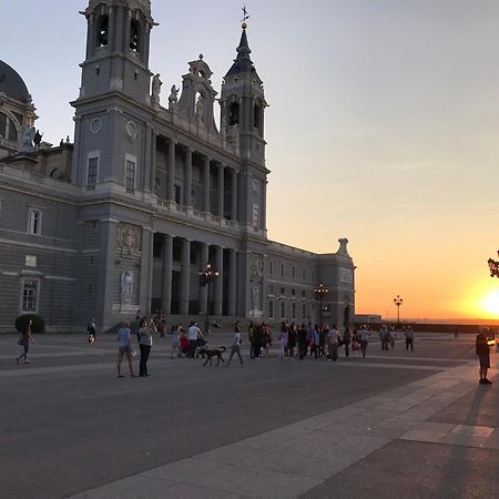 Latina Palace مدريد المظهر الخارجي الصورة