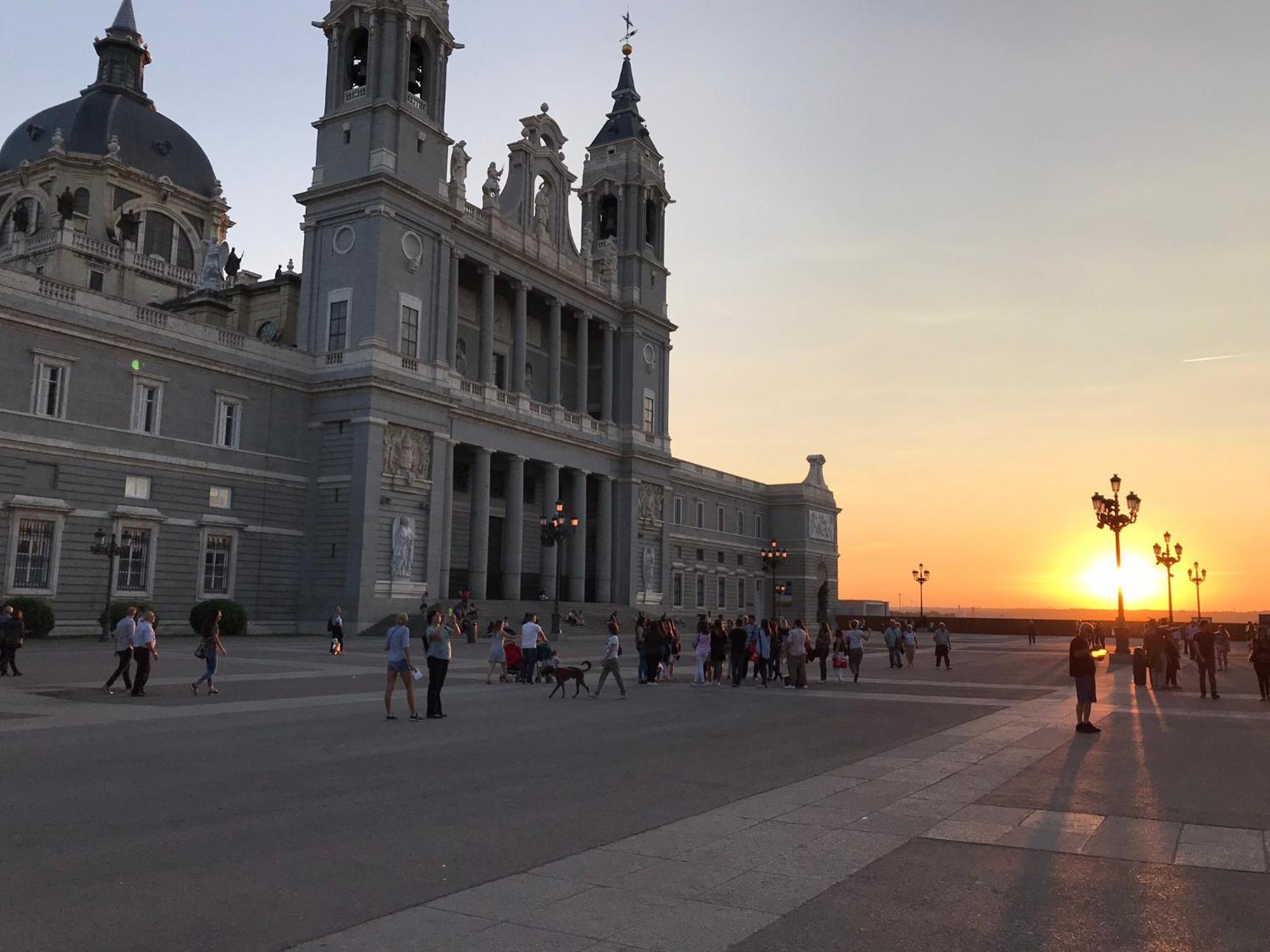 Latina Palace مدريد المظهر الخارجي الصورة
